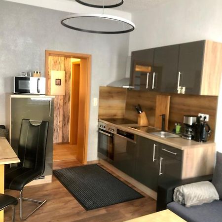 Delux Ferienwohnung Kunstgalerie Und Ilmradweg Kranichfeld Luaran gambar