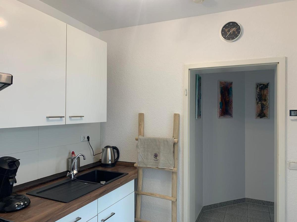 Delux Ferienwohnung Kunstgalerie Und Ilmradweg Kranichfeld Luaran gambar