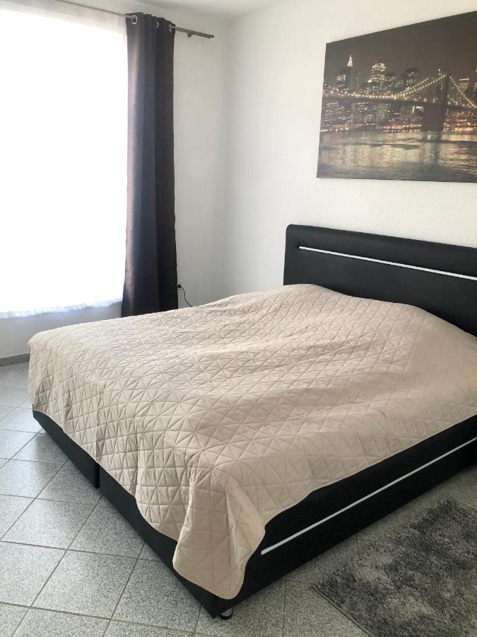 Delux Ferienwohnung Kunstgalerie Und Ilmradweg Kranichfeld Luaran gambar