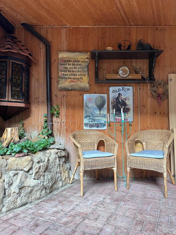 Delux Ferienwohnung Kunstgalerie Und Ilmradweg Kranichfeld Luaran gambar
