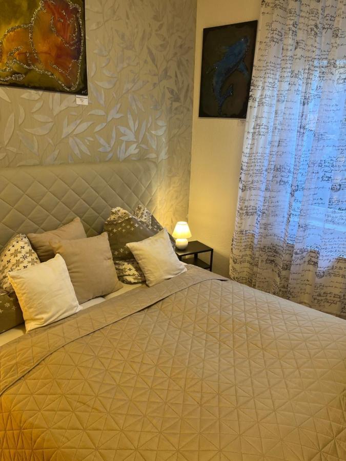 Delux Ferienwohnung Kunstgalerie Und Ilmradweg Kranichfeld Luaran gambar