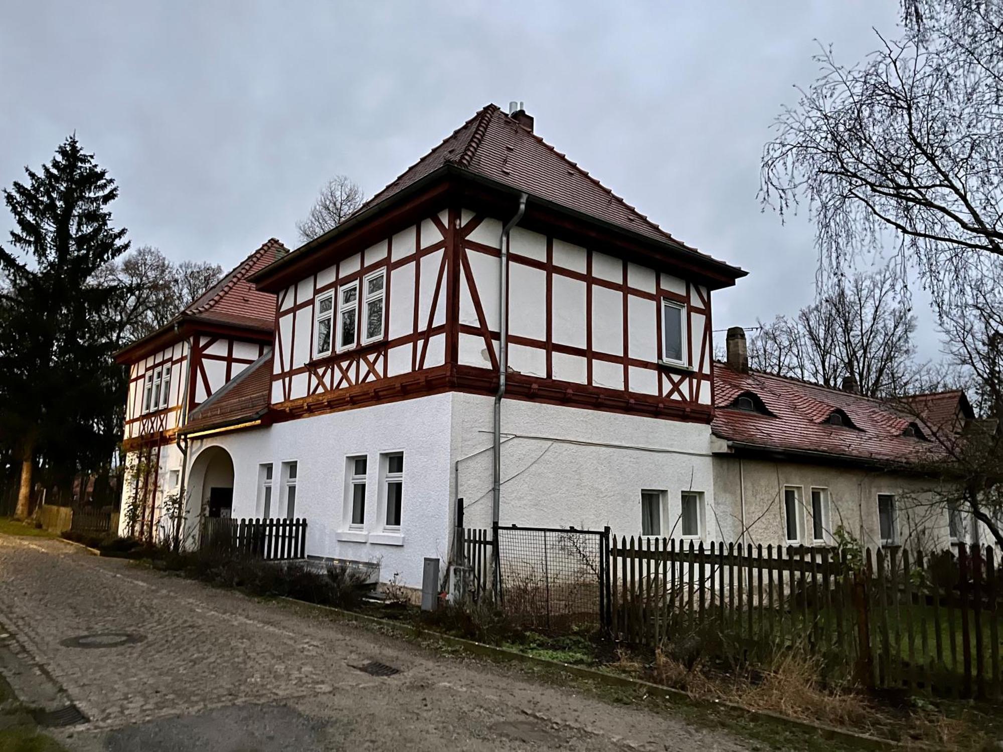 Delux Ferienwohnung Kunstgalerie Und Ilmradweg Kranichfeld Luaran gambar