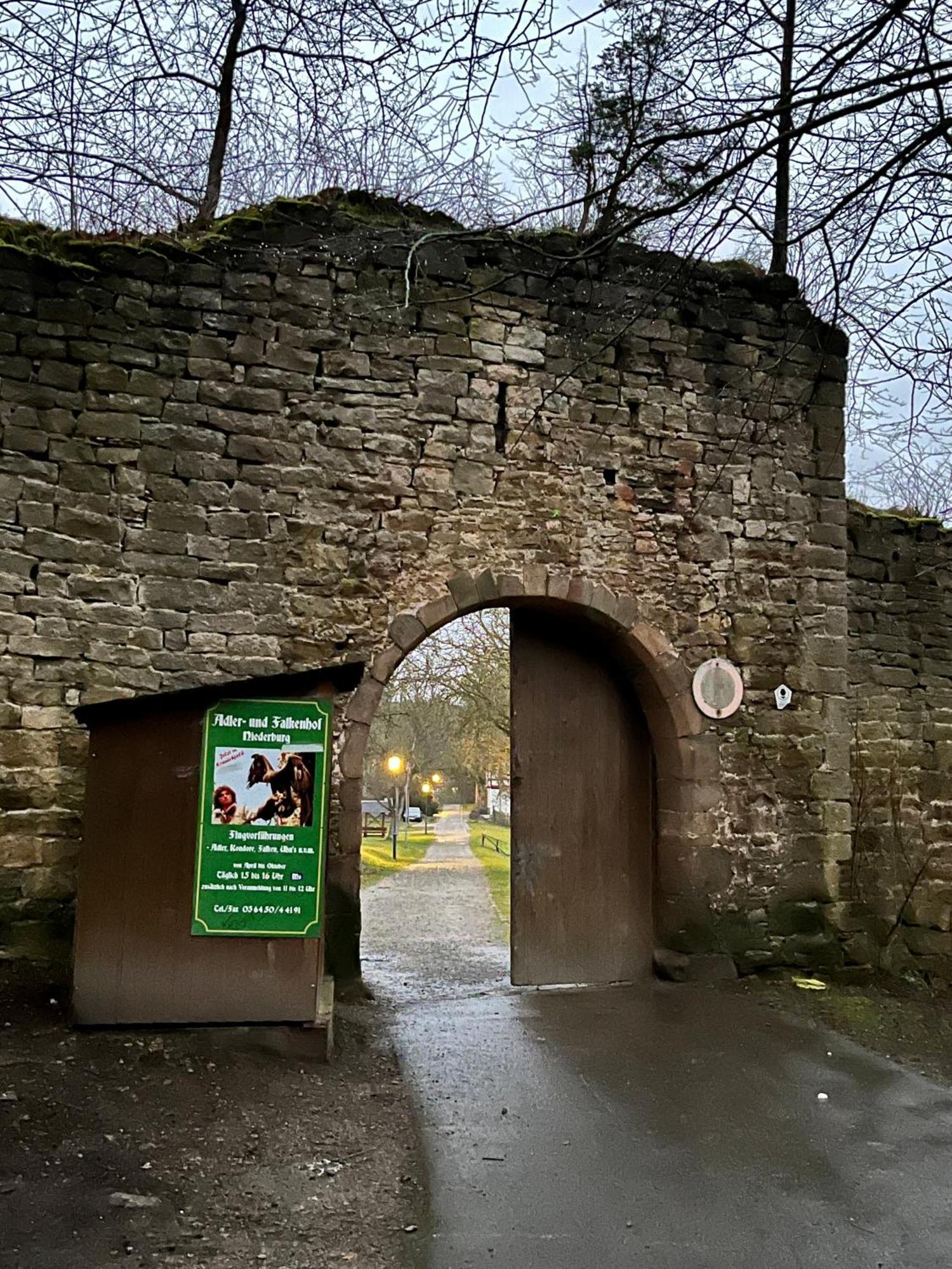 Delux Ferienwohnung Kunstgalerie Und Ilmradweg Kranichfeld Luaran gambar